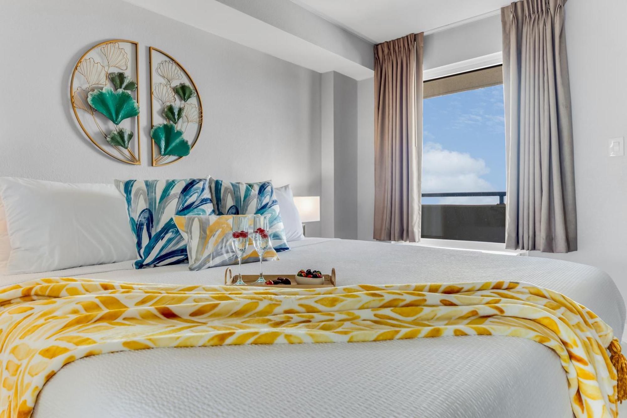 Апартаменты Oceanfront Bliss, Amazing Views! 1235B Миртл-Бич Экстерьер фото